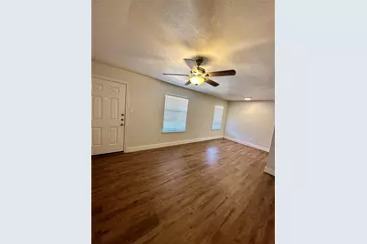 2211 S Vernon Avenue #219, Dallas, TX 75224 - Photo 8