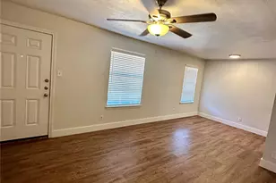 2211 S Vernon Ave, Dallas, TX 75224 - Photo 8