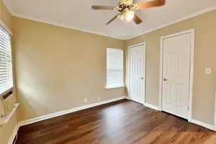 4236 Comanche St, Fort Worth, TX 76119 - Photo 12