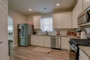 11032 Bass Creek Trl, Fort Worth, TX 76108 - Photo 8
