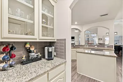 2912 Alta, Grand Prairie, TX 75054 - Photo 14