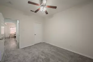 2840 Candace Dr, Grand Prairie, TX 75051 - Photo 32