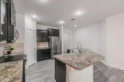 2840 Candace Drive, Grand Prairie, TX 75051 - Photo 10
