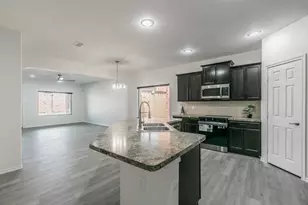 2840 Candace Dr, Grand Prairie, TX 75051 - Photo 8