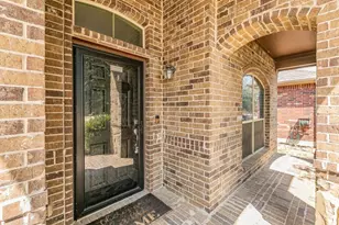 2840 Candace Dr, Grand Prairie, TX 75051 - Photo 4