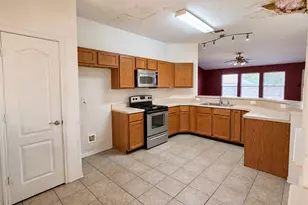 613 Redwing Dr, Saginaw, TX 76131 - Photo 8