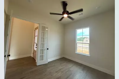 703 Deer Dale Court, Van Alstyne, TX 75495 - Photo 4