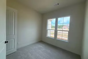 703 Deer Dale Ct, Van Alstyne, TX 75495 - Photo 6
