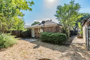 1724 Redbud Ln, Euless, TX 76039 - Photo 30