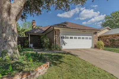 1724 Red Bud Lane, Euless, TX 76039 - Photo 1