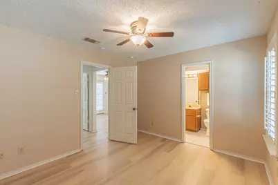 1724 Red Bud Lane, Euless, TX 76039 - Photo 20