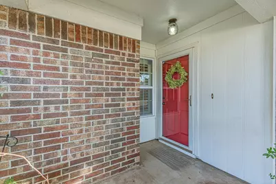 1724 Red Bud Lane, Euless, TX 76039 - Photo 2