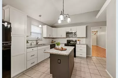 5645 Cancun Drive, North Richland Hills, TX 76180 - Photo 12