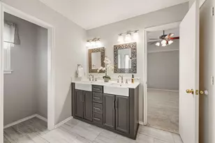 5645 Cancun Dr, North Richland Hills, TX 76180 - Photo 18
