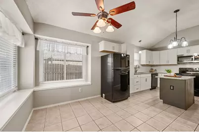5645 Cancun Drive, North Richland Hills, TX 76180 - Photo 14