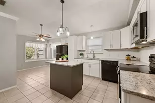 5645 Cancun Dr, North Richland Hills, TX 76180 - Photo 10