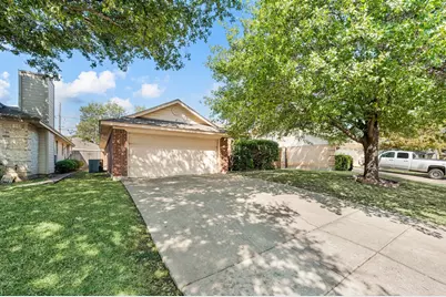 5645 Cancun Drive, North Richland Hills, TX 76180 - Photo 2