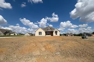 800 Monterrey Circle, Van Alstyne, TX 75495 - Photo 1
