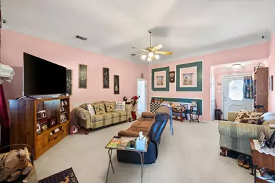 649 E Reindeer Road, Lancaster, TX 75146 - Photo 2
