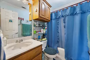 649 E Reindeer Rd, Lancaster, TX 75146 - Photo 14