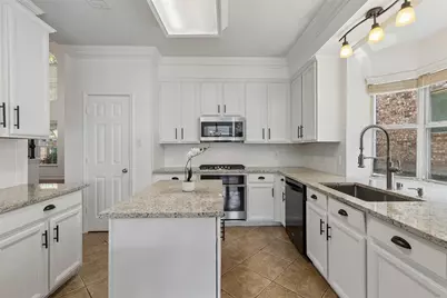 10009 Bradford Grove Drive, Frisco, TX 75035 - Photo 14