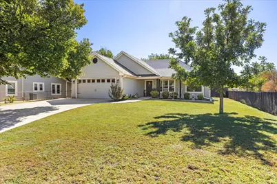 203 Paluxy Street, Glen Rose, TX 76043 - Photo 32