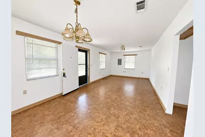 107 W College Street, Milford, TX 76670 - Photo 6
