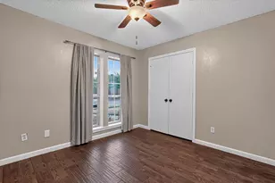 2102 Glenbrook Meadows Dr, Garland, TX 75040 - Photo 18