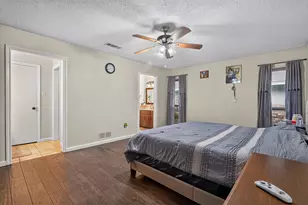 2102 Glenbrook Meadows Dr, Garland, TX 75040 - Photo 12