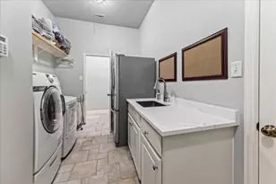 9116 Edgemont Dr, North Richland Hills, TX 76182 - Photo 28