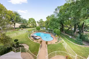 3316 S Country Club Rd, Garland, TX 75043 - Photo 36