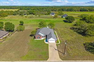 27207 Meadowmore Dr, Whitney, TX 76692 - Photo 34