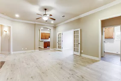 315 Castle Hill Drive, Burleson, TX 76028 - Photo 4