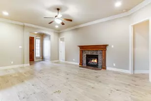 315 Castle Hill Dr, Burleson, TX 76028 - Photo 6