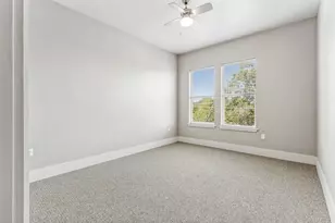 1000 Lipscomb St, Fort Worth, TX 76104 - Photo 8