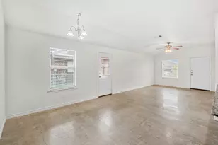 6011 Amelia Earhart Blvd, Killeen, TX 76543 - Photo 10