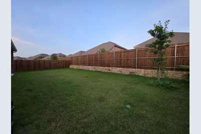 10108 Boxwood Way, Aubrey, TX 76227 - Photo 20
