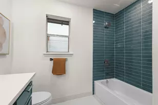 9401 Shady Valley Dr, Dallas, TX 75238 - Photo 32