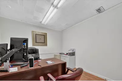 329 Centre Street, Dallas, TX 75208 - Photo 12