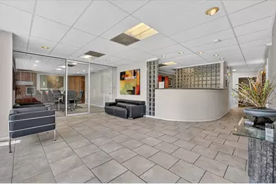 329 Centre Street, Dallas, TX 75208 - Photo 2