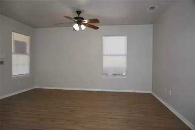 5105 Flamingo Road #5105, Fort Worth, TX 76119 - Photo 2