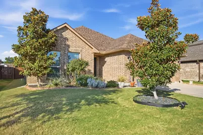 1432 Town Creek Circle, Weatherford, TX 76086 - Photo 2