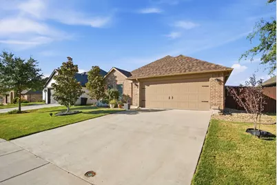 1432 Town Creek Circle, Weatherford, TX 76086 - Photo 4