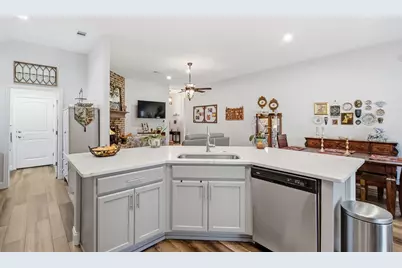 1432 Town Creek Circle, Weatherford, TX 76086 - Photo 14