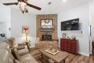 1432 Town Creek Cir, Weatherford, TX 76086 - Photo 6