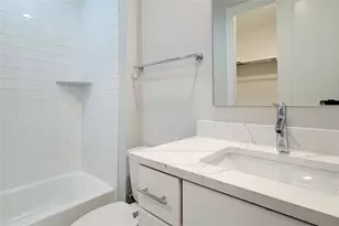 4613 Greenborough Ln, Dallas, TX 75219 - Photo 36