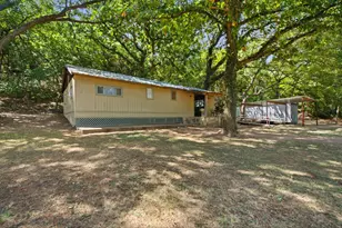 8704 Frontier Ct, Granbury, TX 76048 - Photo 20