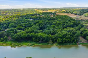 8704 Frontier Ct, Granbury, TX 76048 - Photo 10
