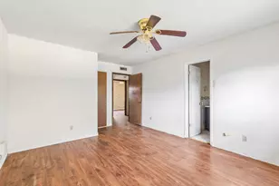 2217 Lockwood Dr, Carrollton, TX 75007 - Photo 10