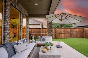8620 Holliday Creek Way, McKinney, TX 75071 - Photo 2